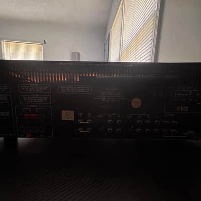 Realistic STA-2300 - Walnut image 3