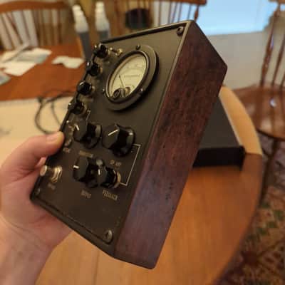 Retro Mechanical Labs 432k Distortion Box  Walnut Casing image 4