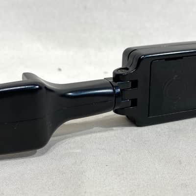 Intellitouch PT-1 Clip on Guitar & Bass Tuner - Black image 3