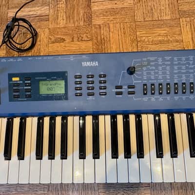 Yamaha CS1x Control Synthesizer 1996 - Blue