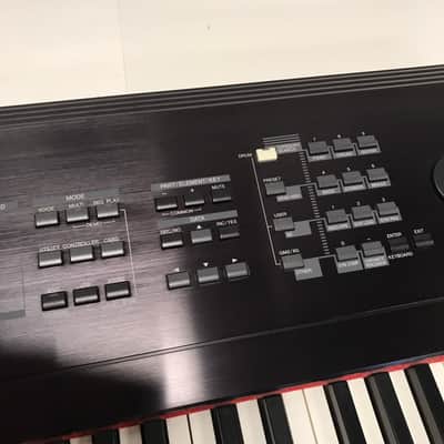 Yamaha S08 88 Key Programmable Synthesizer Keyboard & Kaces III Wheeled Gig Bag image 10