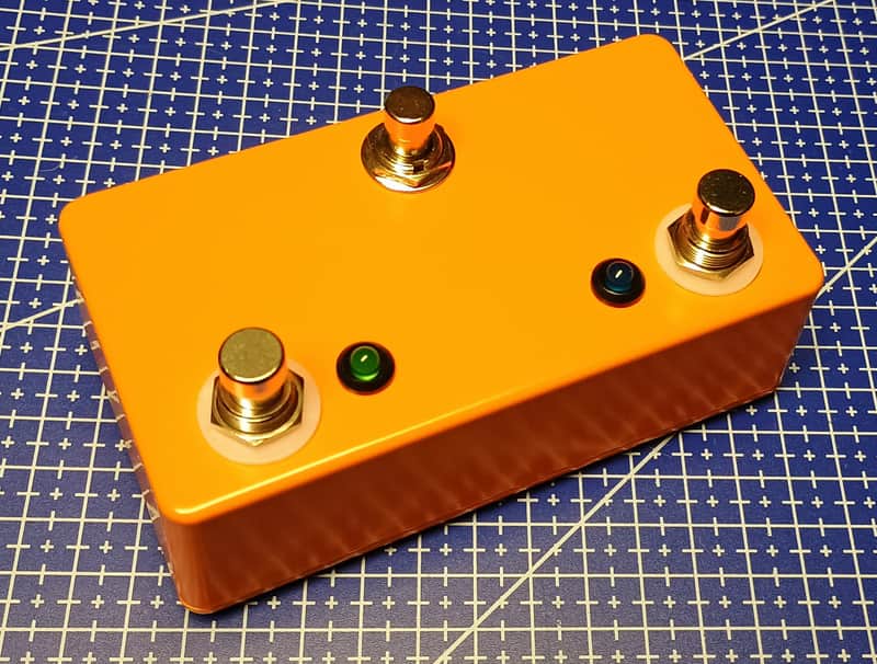 2-in-1 Footswitch (2 button latching and 1 button momentary tap tempo) image 1