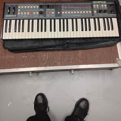Sequential Multi-trak 80's - Grey/black image 1