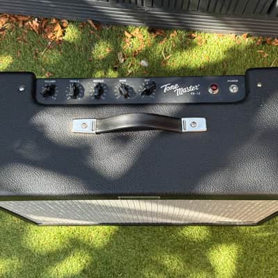 Fender Tone Master FR-12 1000-Watt 1x12" Active Guitar Speaker Cabinet 2023 - Present - Black image 2