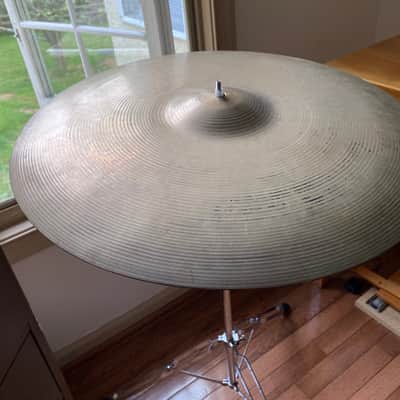 Unstamped Vintage 20" Zildjian ride (Assumed to be vintage Avedis) image 6