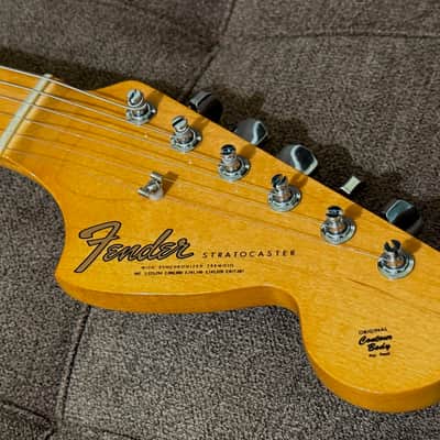 Fender Vintera III Late '60s Stratocaster with Fender Deluxe Gig Bag and Case Candy - 2025 Model in Olympic White image 8
