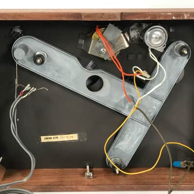 Acoustic Research AR-XA Turntable w/ Cover image 12