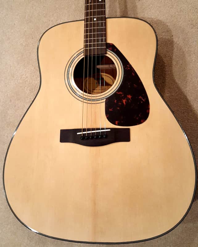 Yamaha F335 Dreadnought Acoustic Guitar Natural image 1