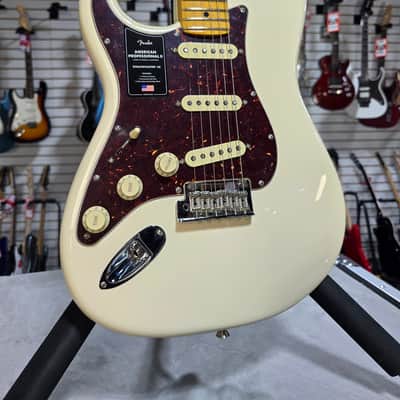 Fender American Professional II Stratocaster Left-handed - Olympic White w/Maple Fingerboard + OHSC & PLEK*D #290 image 1