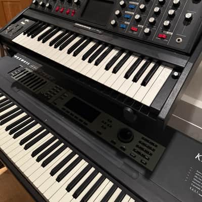 Moog Minimoog Voyager 50th Anniversary Edition 44-Key Monophonic Synthesizer 2004 with Expansion module.