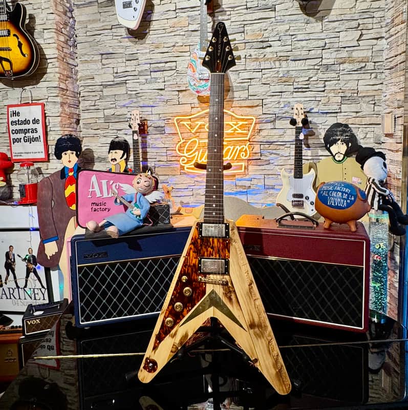 Black Volt Veronica “ Hollywood Bowl “ Alaskan Yellow Cedar Top - Sequoia - African Mahogany  ( Unique Piece in The World Lefty) 2025 - Natural image 1