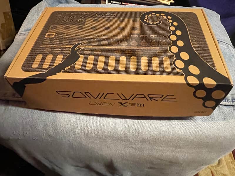 Sonicware Liven XFM 27-Key Multi-Track FM Synthesizer Groovebox