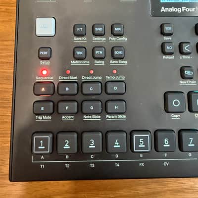 Elektron Analog Four MKII 4-Voice Tabletop Analog Synthesizer 2020 - Present - Black image 2