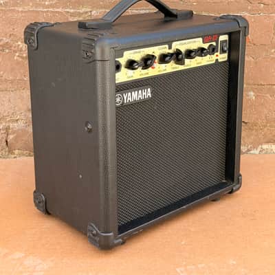 Yamaha GA-15 15-Watt Guitar Practice Amplifier (Gold Face) – Used (Good Condition) image 6
