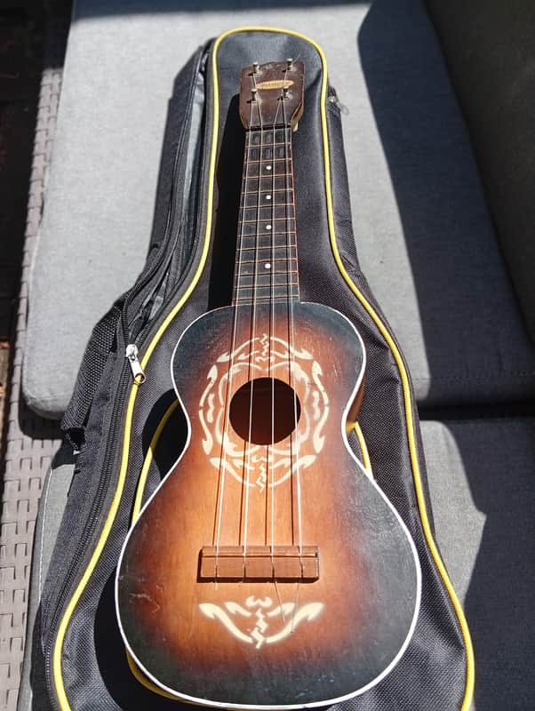 Harmony Soprano uke 30s - sunburst image 1