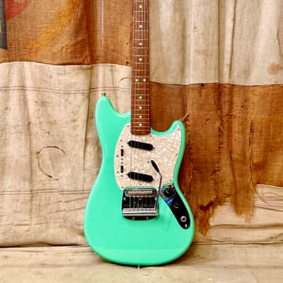 Fender MIJ Traditional 60's Mustang 2017 - Sea Foam Green image 16