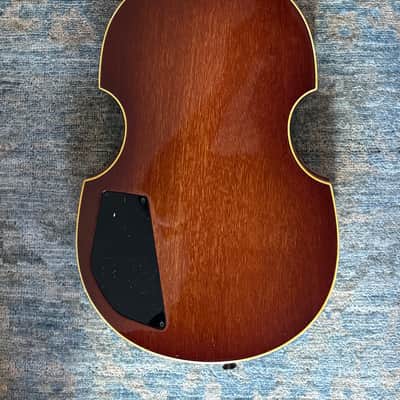Hamer Violin/Hofner Beatle Bass style 1991 - Antique burst image 3