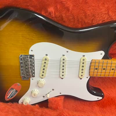 Fender American Vintage ‘57 Stratocaster 1983 ‘83 - Sunburst Rare! Owned by Seymour Duncan and Norm Harris Personal Collection image 4
