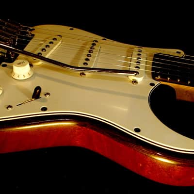 J. K. LADO WENGE STRAT 2002 WENGE. ONLY ONE BUILT. A MAJESTIC GUITAR. GREAT SOUND AND HIGH QUALITY. image 7