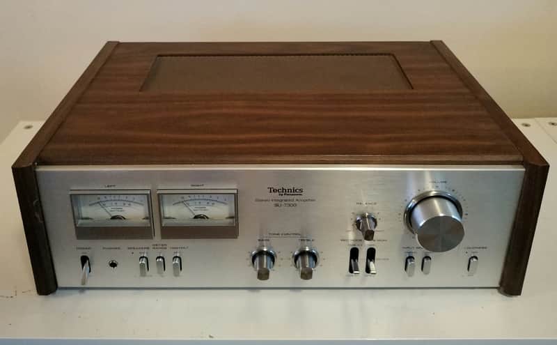 Technics SU-7300 Stereo Integrated Amplifier 1976-79 Wood/Silver