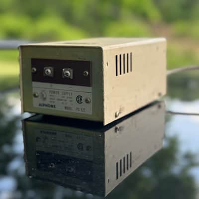 AIPONE PS-12C 12 Volt DC Regulated Power Supply image 5
