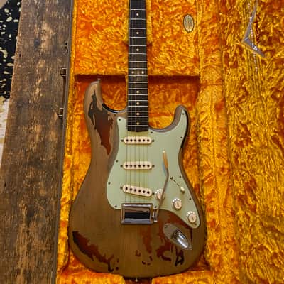 Super Lightweight Fender Custom Shop Rory Gallagher Stratocaster Heavy Relic 3 Tone Sunburst w/OHSC 2017 image 20