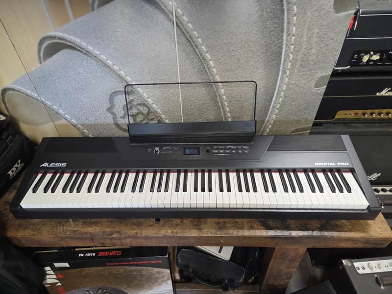 Alesis Recital Pro 88-Key Hammer Action Digital Piano 2010s - Black image 1