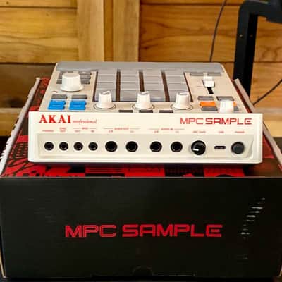 Akai Professional MPC Sample Sampler, Sequencer, and Effects Processor image 3