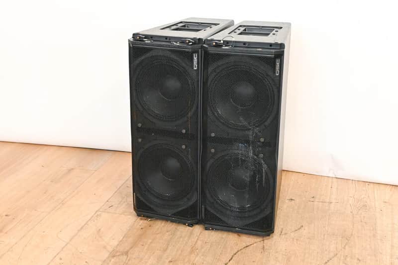 QSC WideLine-10 Dual 10-Inch Wide Line Array Speaker (PAIR) CG01R1K image 1