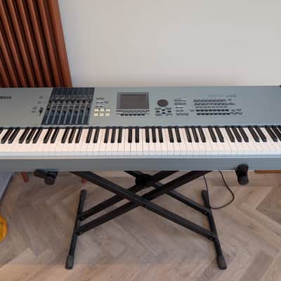 Yamaha Motif XS 8 Production Synthesiser