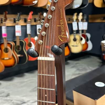 Fender acoustic guitar "Redondo Classic", Aged Cognac Burst finish with case - Open Box image 5