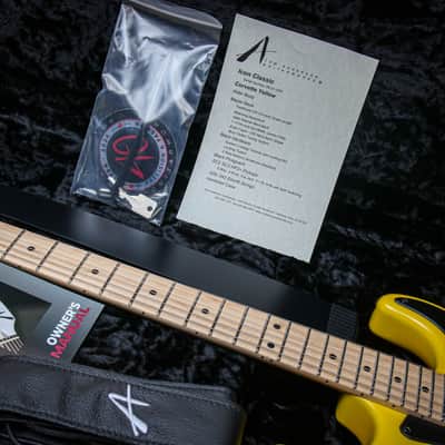 TOM ANDERSON USA Guitar Works Icon Classic "Corvette Yellow + Maple" (2024) image 3