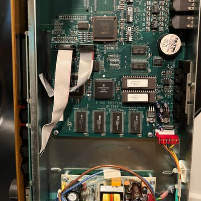 E-MU Systems Orbit 9090 V2 'The Dance Planet' Rackmount 32-Voice Synthesizer 1996 - Yellow image 5