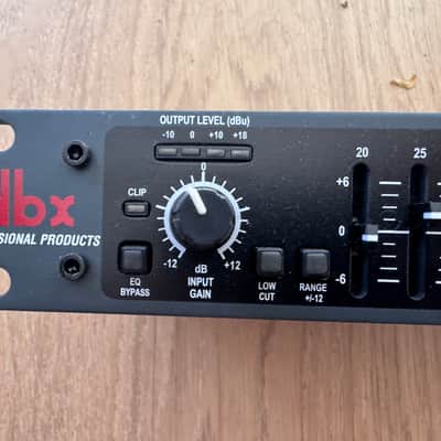 dbx 131s Single 31-Band Graphic EQ 2010s - Silver image 3
