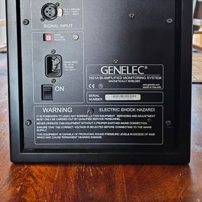 Genelec 1031A 8" Powered Nearfield Studio Monitor (Single) Black image 2