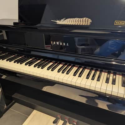 Yamaha CLP-675 Clavinova 88-Key Digital Piano 2010s - Polished Ebony image 2