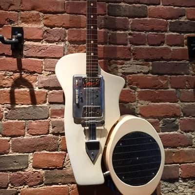 Wandre Bikini 1961 White RARE GUITAR & AMP image 2