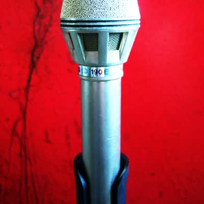 Vintage 1970's AKG D190E / D190ES dynamic cardioid microphone w mic clip 200 OHMS Low Z D1000E D330BT image 8
