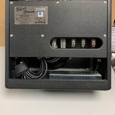 Fender Blues Junior 15-Watt 1x12" Guitar Combo 2002 - 2010 - Black image 11