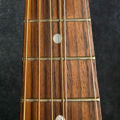 Used Gibson J-35 - Natural image 3