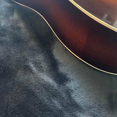 Gibson Jumbo 1934 (first year) - Burst image 5