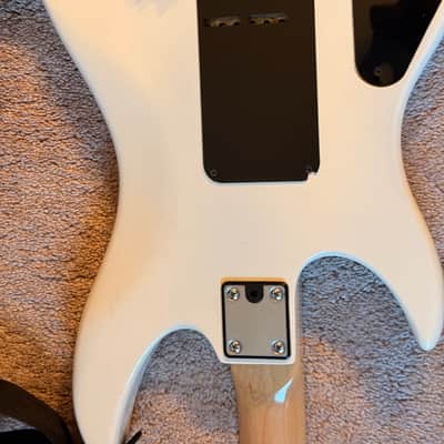 Peavey Mystic 1984-1985 - Arctic White image 3