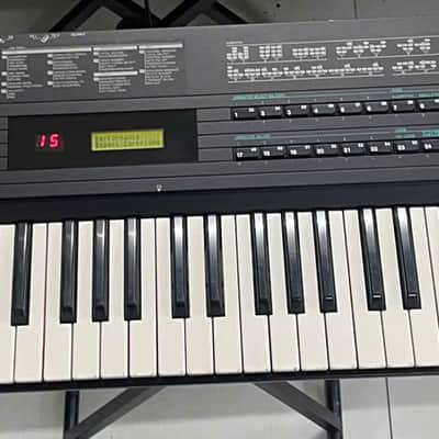 Yamaha DX7S Programmable Algorithm Synthesizer Used In Mint Condition