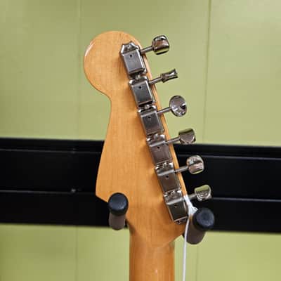 Fender FSR American Vintage 62' Reissue Stratocaster 2001 - Ice Blue Metallic image 5