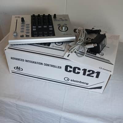 Steinberg CC121 Desktop Controller with Motorized Fader image 8