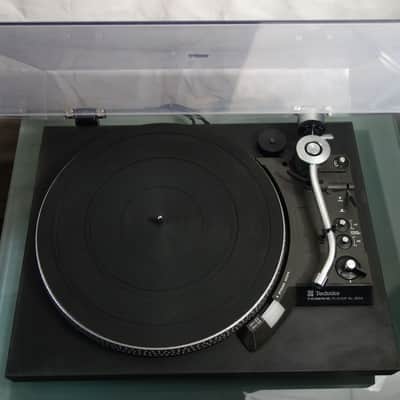 Superbe Technics SL-23A F-G Servo Player - Belt-Drive Semi-Automatic Turntable Bild 1