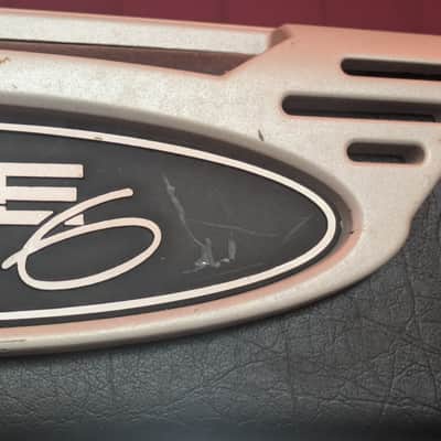 Line 6 Vetta I HD 200 Watt Modelling Amp with FBV Longboard Footboard image 16
