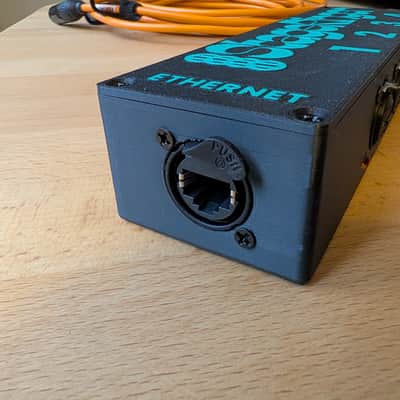 4 Port Ethernet Stage Box with Phantom Power Indicators image 3