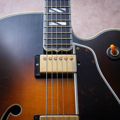 GIBSON USA Custom Shop Historic Super 400 CES "Tobacco Burst + Ebony" (1997) image 5