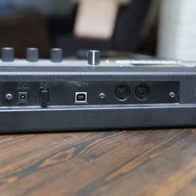 Korg MicroKORG XL 37-Key Synthesizer/Vocoder 2010s - Black image 4